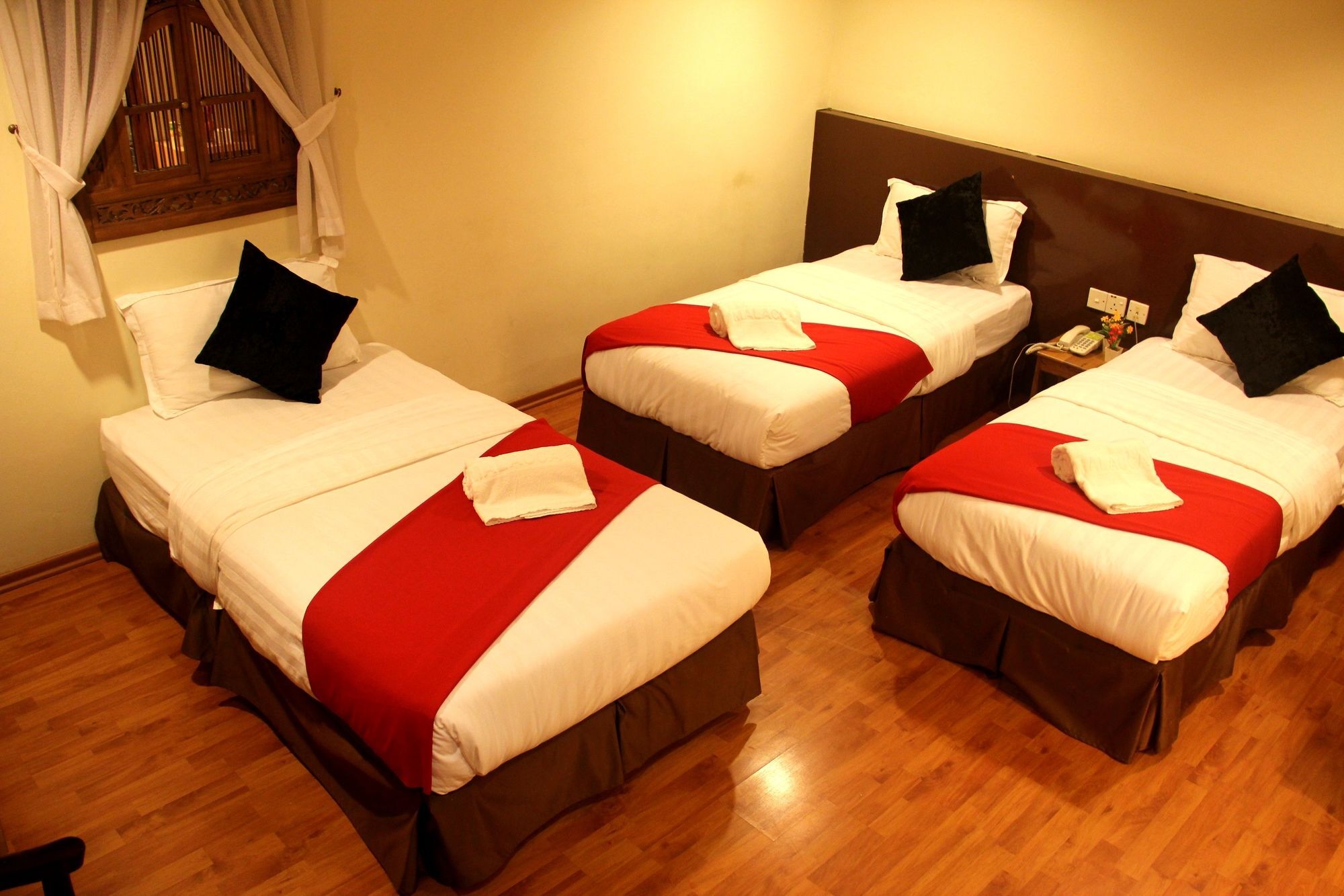 Ninety Six Raya Hotel